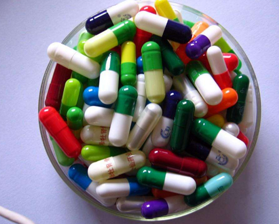 藥品行業膠囊在使用紫外激光打標機進行標記