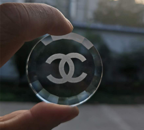 玻璃香水瓶紫外激光打標機效果展示